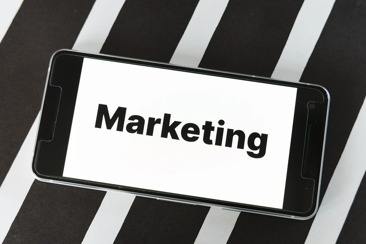 3. Le cœur de la stratégie : marketing de contenu et SEO